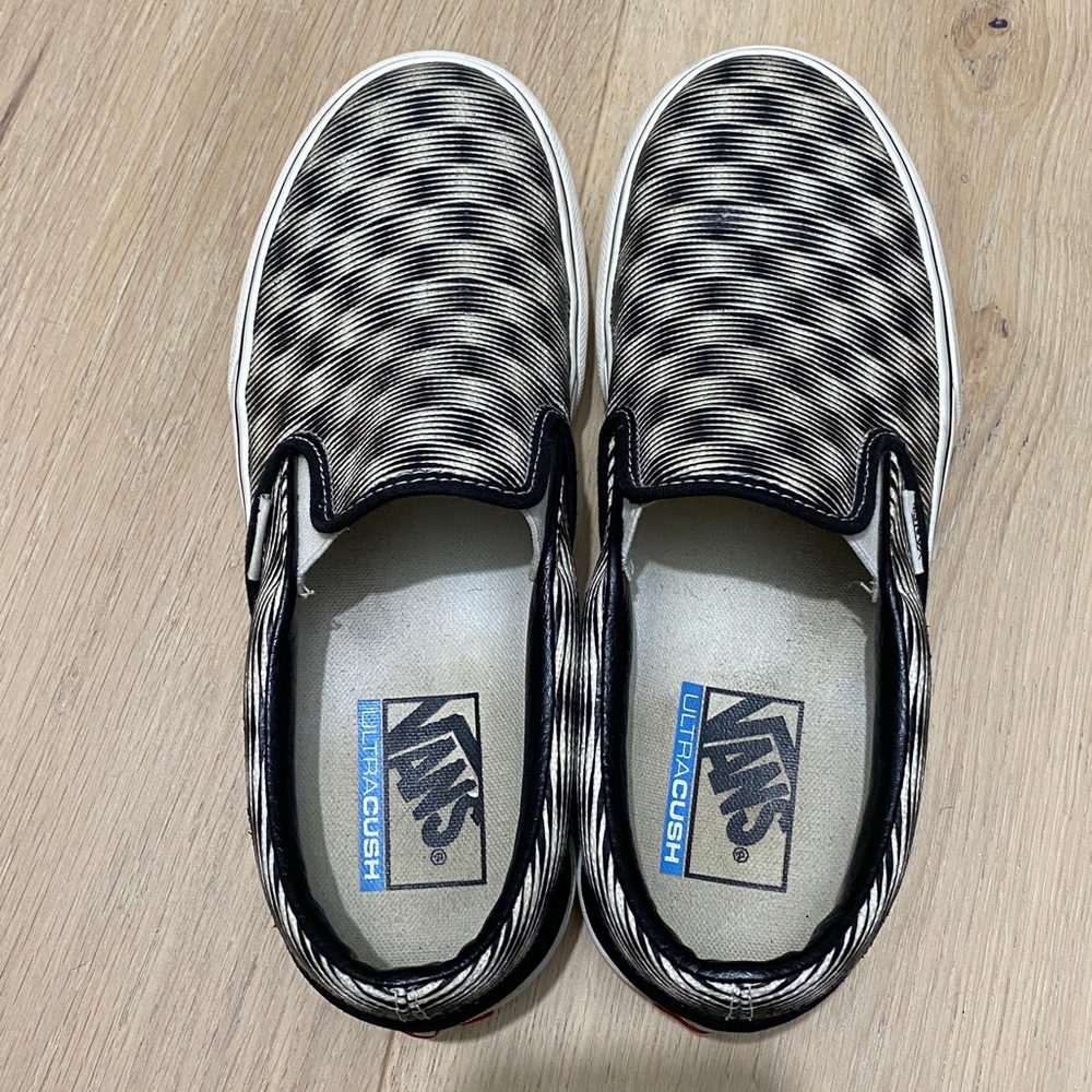 Vans Blur Patterned Platform Slip-Ons - image 4